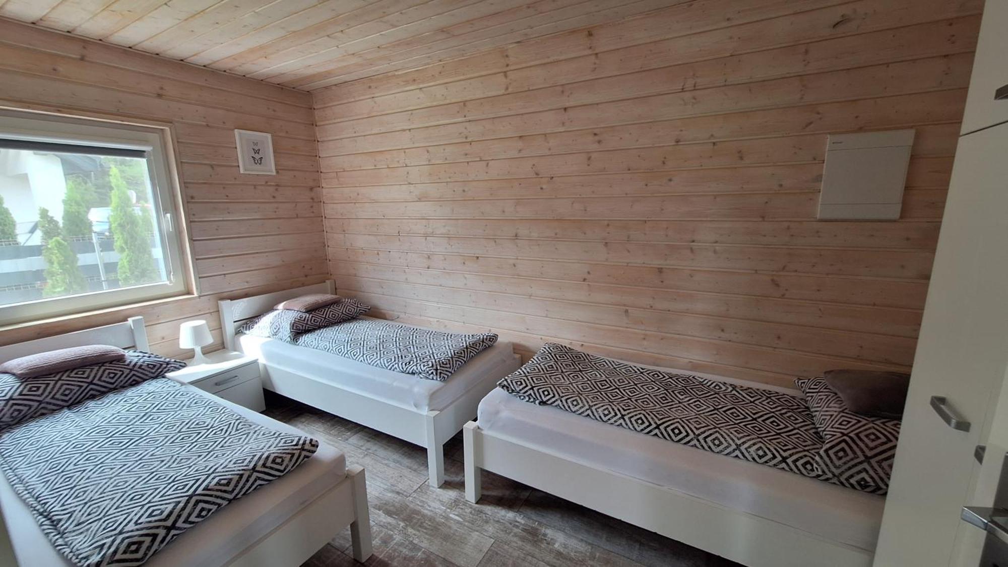 Domki Komfort Caloroczne Zator Esterno foto